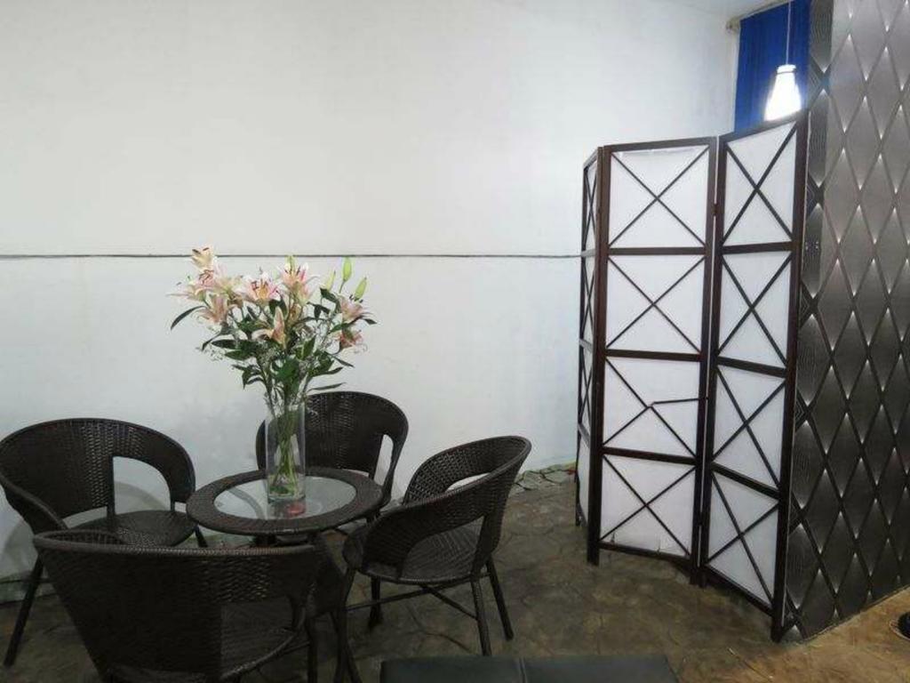 Hotel Cara Lipa City Екстериор снимка